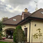 Rodinny Dum Praha 8, Kobylisy