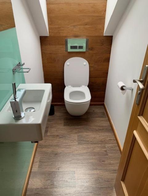 Rodinny Dum Praha 8, Kobylisy Villa *
